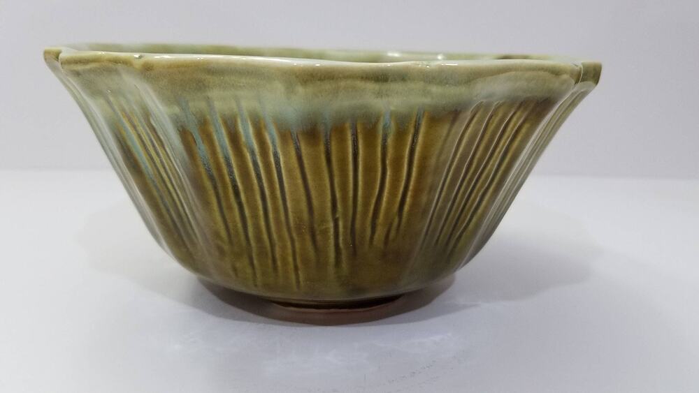 California Pottery USA #P8 Green Drip Glaze Paneled 7" Planter/Pot